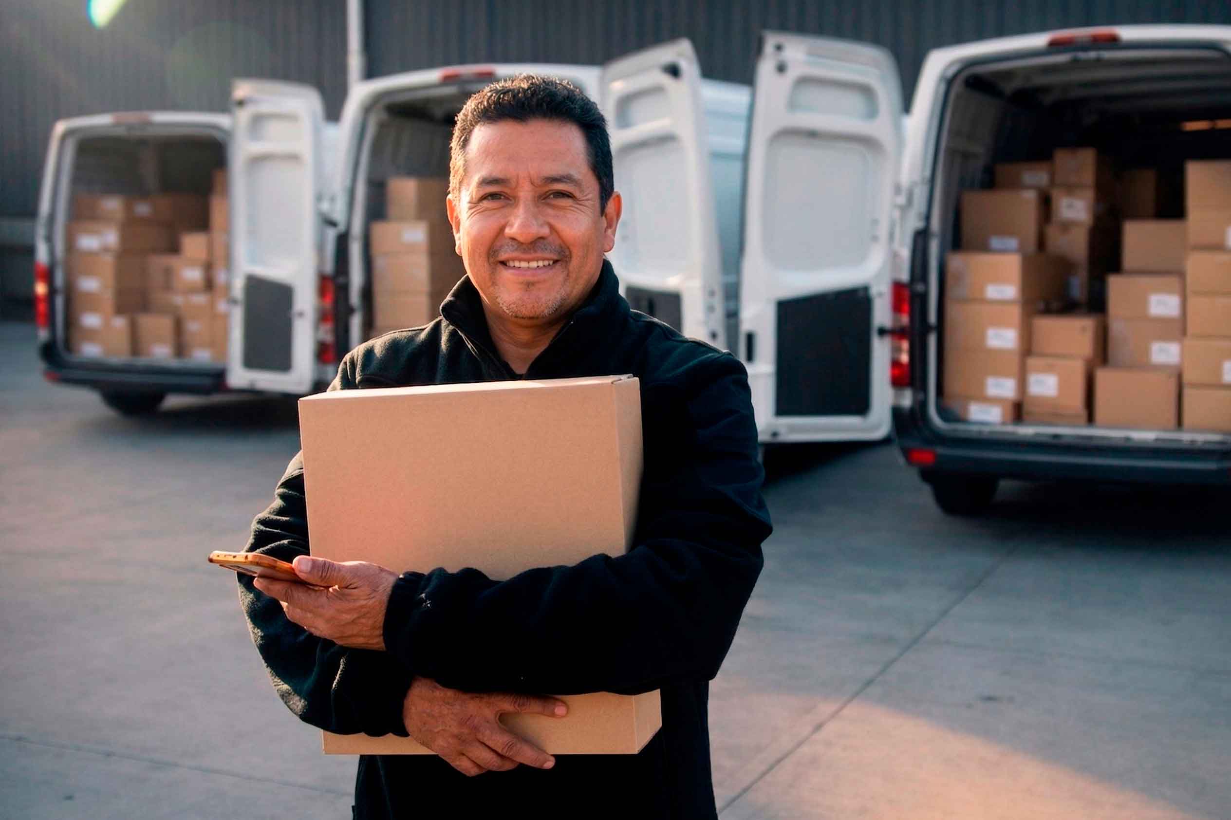 Conductor sin auto trabajando en entregas de última milla en México con Karri